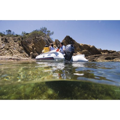 Подвесной 4-х тактный бензиновый лодочный мотор YAMAHA F15CEHS Подвесной 4-х тактный бензиновый лодочный мотор YAMAHA F15CEHS