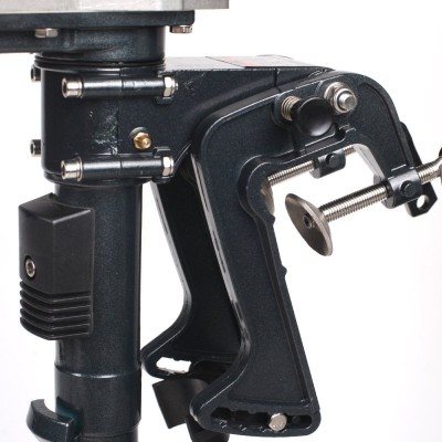 Подвесной 2-х тактный бензиновый лодочный мотор PATRIOT BM-110 Подвесной 2-х тактный бензиновый лодочный мотор PATRIOT BM-110