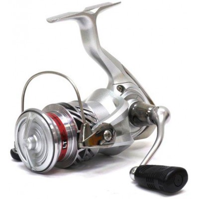 Безынерционная катушка Daiwa Crossfire LT 2000 Безынерционная катушка Daiwa Crossfire LT 2000