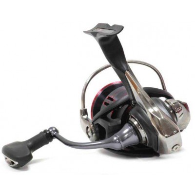 Безынерционная катушка Daiwa Fuego LT 3000-CXH Безынерционная катушка Daiwa Fuego LT 3000-CXH