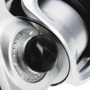 Безынерционная катушка Daiwa Sweepfire E 4000C