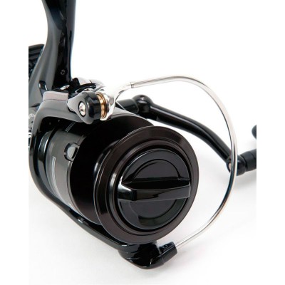 Безынерционная катушка Daiwa Black Widow BR 4500A с байтраннером Безынерционная катушка Daiwa Black Widow BR 4500A с байтраннером